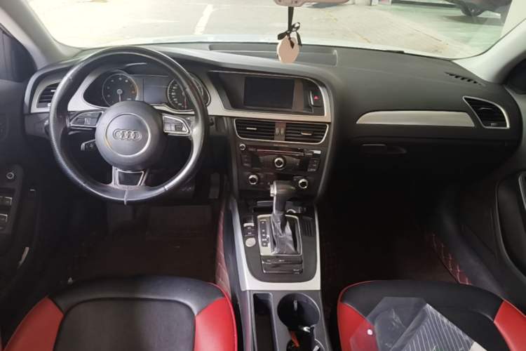 Used Audi A4L 2016 35 TFSI Collector's Edition Automatic Standard Model Center Console