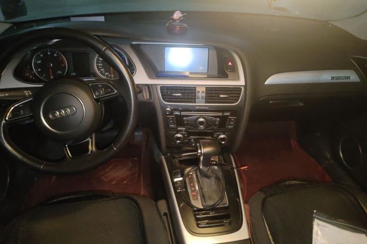 Used Audi A4L 2016 45 TFSI quattro Individual Sport Edition Center Console
