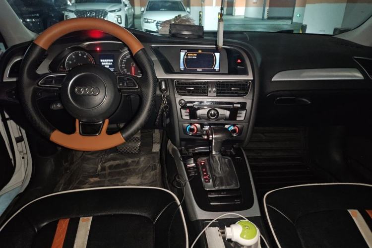 Used Audi A4L 2016 35 TFSI Automatic Standard Model Center Console