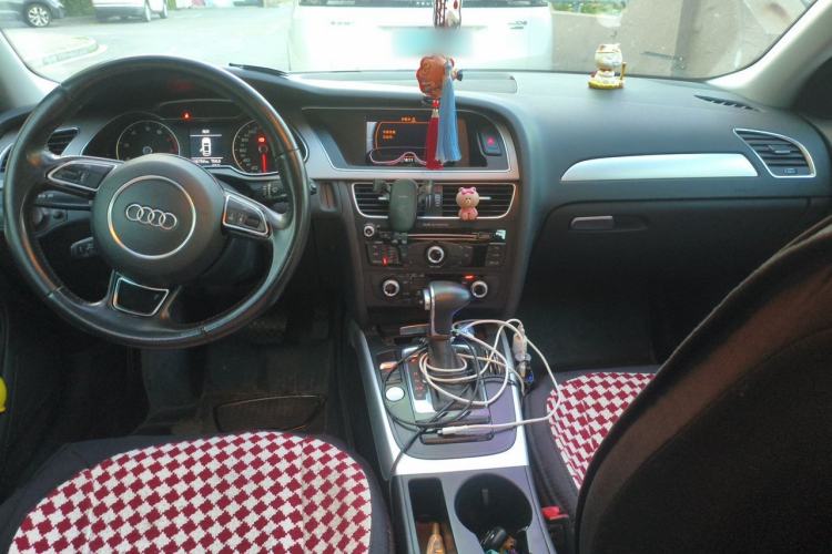 Used Audi A4L 2016 35 TFSI Collector's Edition Automatic Standard Model Center Console