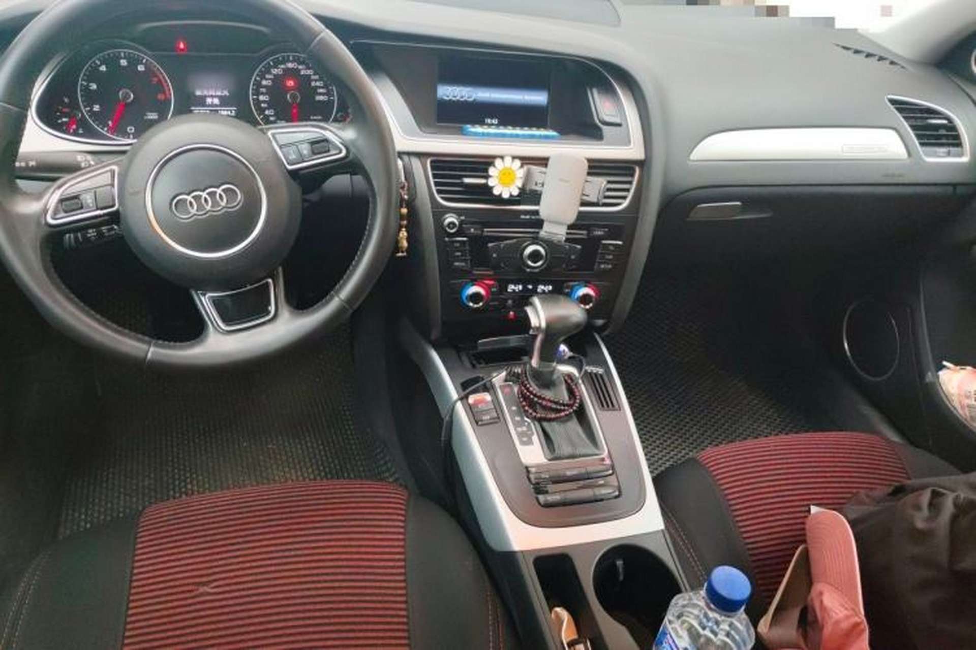 Used Audi A4L 2016 45 TFSI Collection Edition quattro Personalized Sports Model Center Console