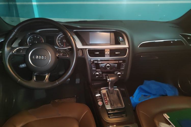 Used Audi A4L 2016 35 TFSI Automatic Sport Edition Center Console
