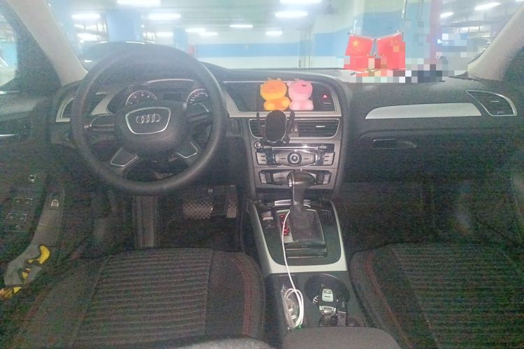 Used Audi A4L 2016 30 TFSI Automatic Comfort Model Center Console
