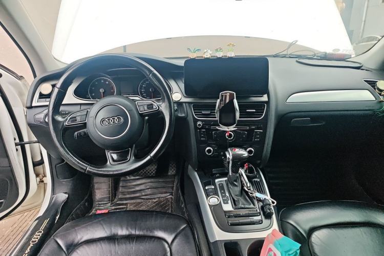 Used Audi A4L 2016 35 TFSI Collector's Edition Automatic Standard Model Center Console