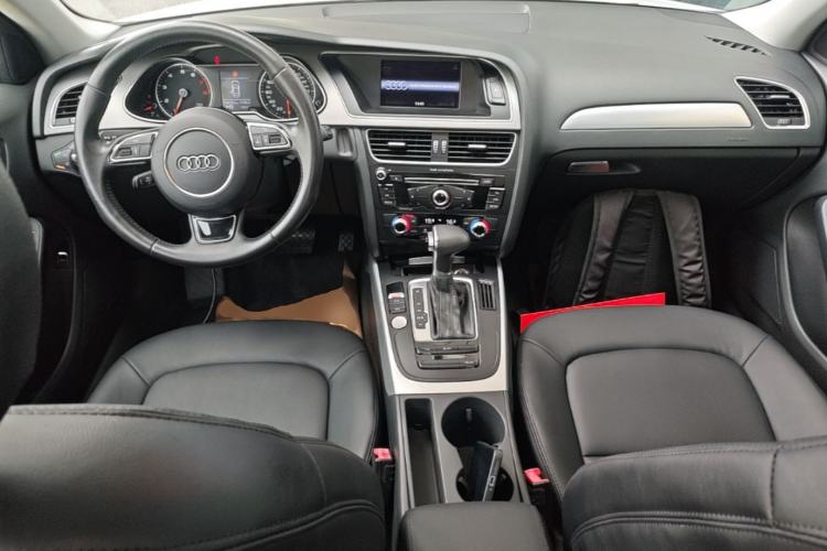 Used Audi A4L 2016 35 TFSI Collector's Edition Automatic Standard Model Center Console