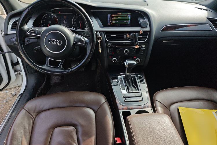 Used Audi A4L 2016 35 TFSI Automatic Comfort Model Center Console