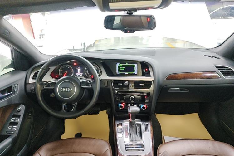 Used Audi A4L 2016 35 TFSI Collection Edition S line Comfort Model Center Console