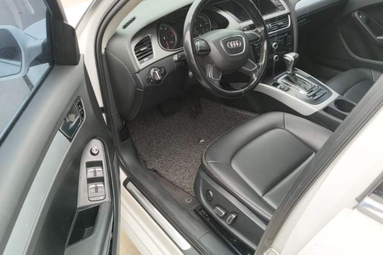 Used Audi A4L 2016 30 TFSI Collector's Edition Automatic Comfort Model Driver Seat