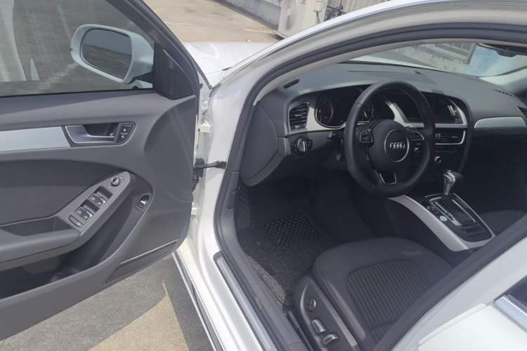 Used Audi A4L 2016 35 TFSI Collector's Edition Automatic Standard Model Driver Seat