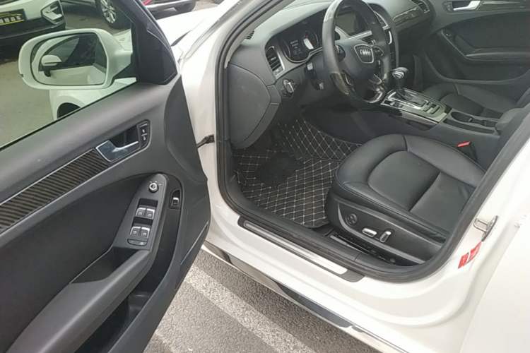 Used Audi A4L 2016 30 TFSI Collector's Edition Automatic Comfort Model Driver Seat