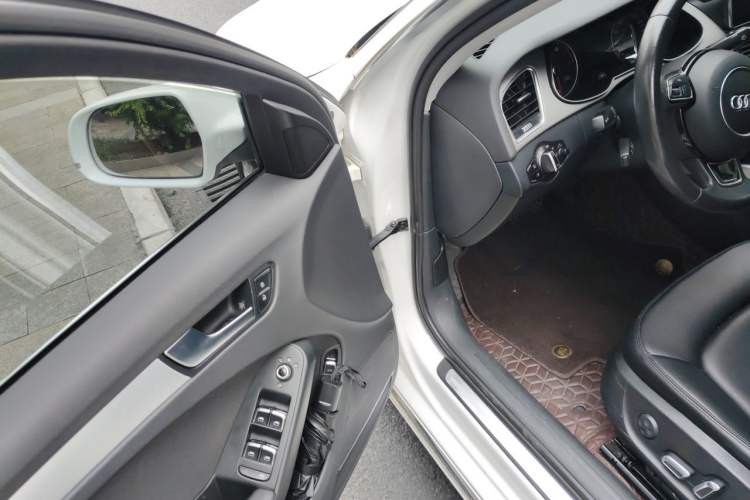 Used Audi A4L 2016 35 TFSI Collector's Edition Automatic Standard Model Driver Seat