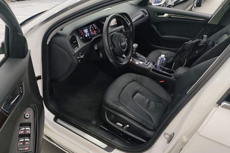 Used Audi A4L 2016 35 TFSI Automatic Comfort Model Driver Seat