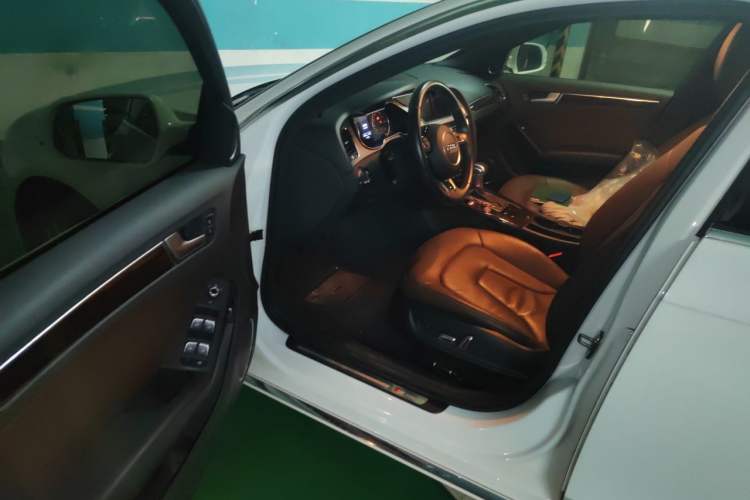 Used Audi A4L 2016 35 TFSI Automatic Sport Edition Driver Seat