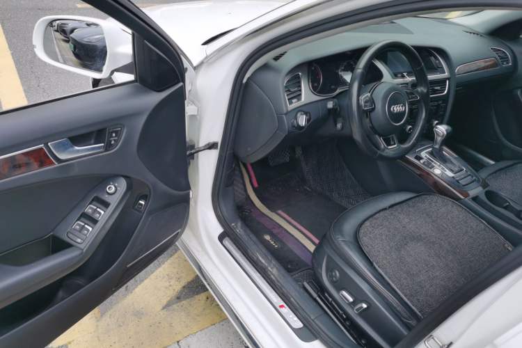 Used Audi A4L 2016 35 TFSI Automatic Comfort Model Driver Seat