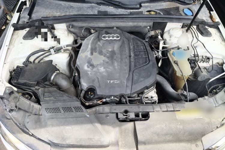 Used Audi A4L 2016 35 TFSI Automatic Standard Model Engine Bay