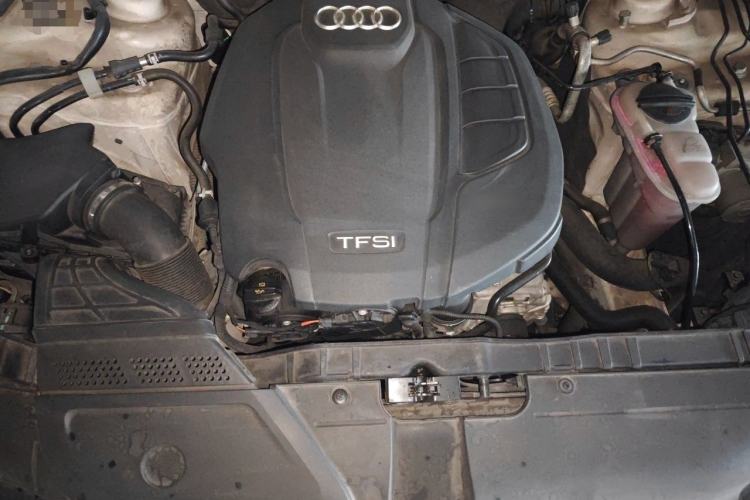 Used Audi A4L 2016 35 TFSI Collection Edition S line Comfort Model Engine Bay