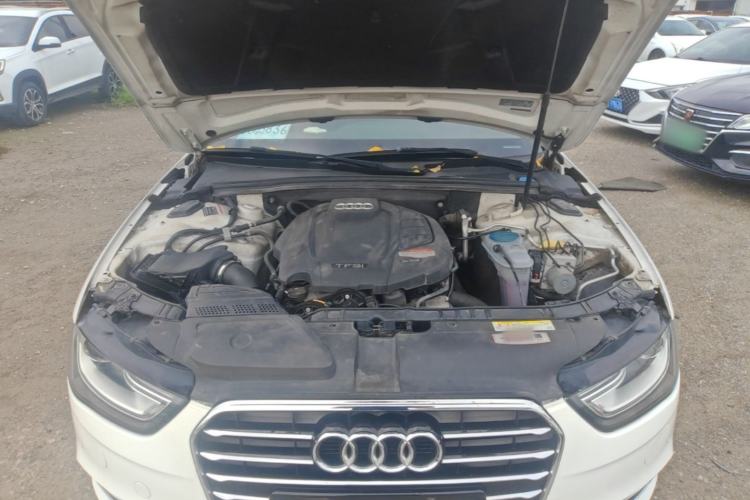 Used Audi A4L 2016 35 TFSI Collector's Edition Automatic Standard Model Engine Bay