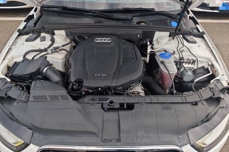 Used Audi A4L 2016 35 TFSI Automatic Comfort Model Engine Bay