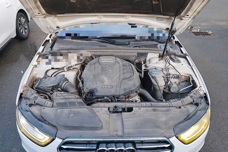 Used Audi A4L 2016 35 TFSI Automatic Standard Model Engine Bay