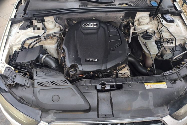 Used Audi A4L 2016 35 TFSI Collector's Edition Automatic Standard Model Engine Bay
