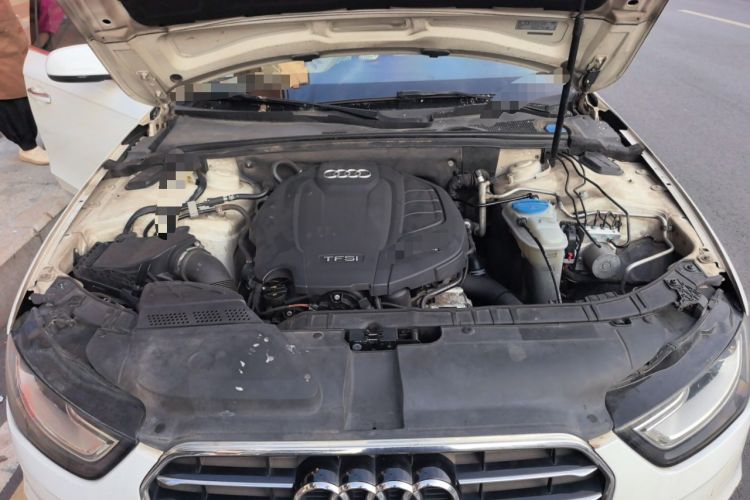 Used Audi A4L 2016 35 TFSI Automatic Comfort Model Engine Bay