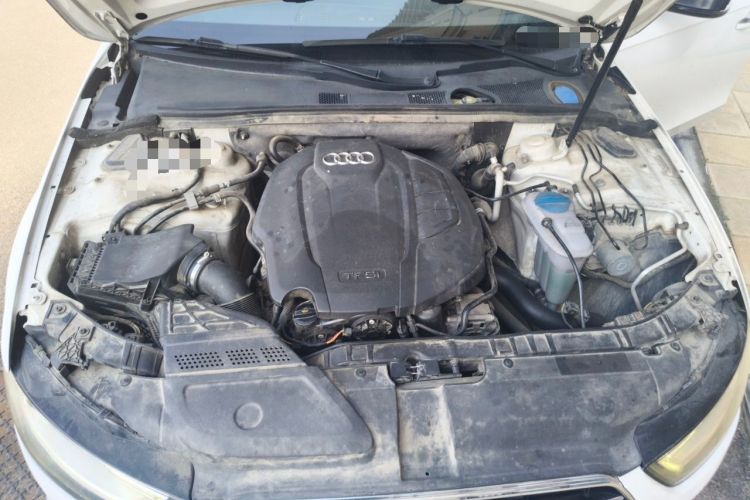 Used Audi A4L 2016 35 TFSI Collector's Edition Automatic Standard Model Engine Bay