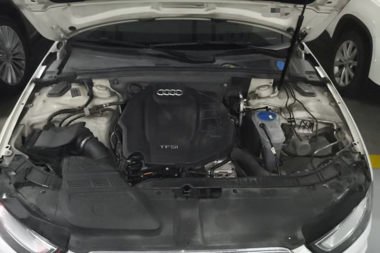 Used Audi A4L 2016 35 TFSI Automatic Comfort Model Engine Bay