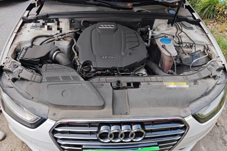 Used Audi A4L 2016 35 TFSI Automatic Standard Model Engine Bay