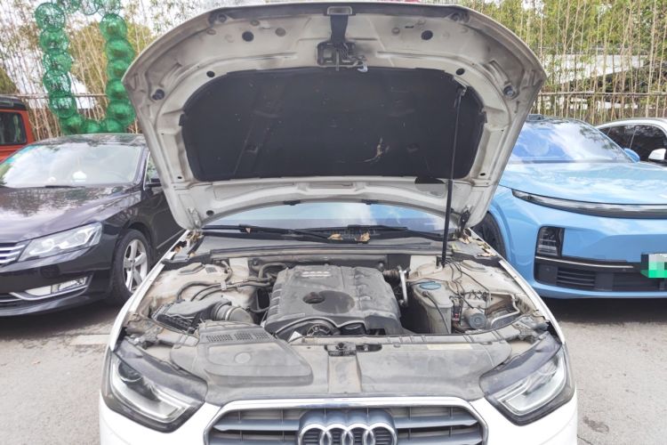 Used Audi A4L 2016 30 TFSI Collector's Edition Automatic Comfort Model Engine Bay