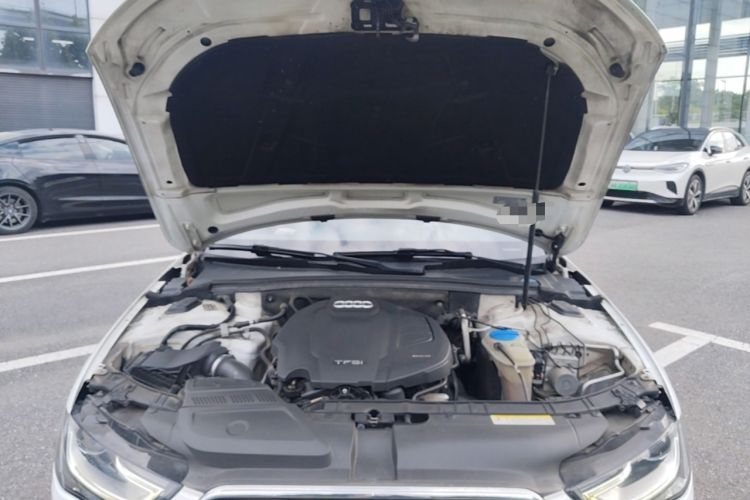 Used Audi A4L 2016 35 TFSI Collection Edition S line Comfort Model Engine Bay
