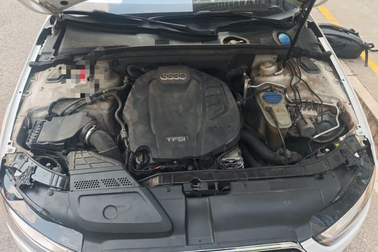 Used Audi A4L 2016 35 TFSI Collector's Edition Automatic Standard Model Engine Bay