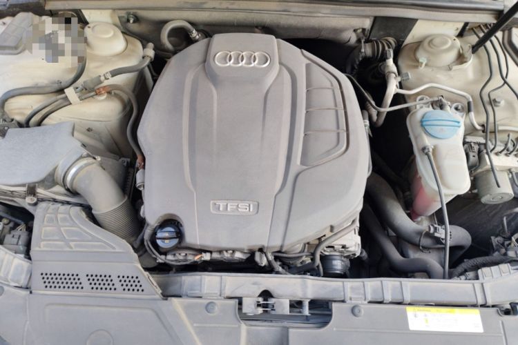 Used Audi A4L 2016 35 TFSI Automatic Standard Model Engine Bay
