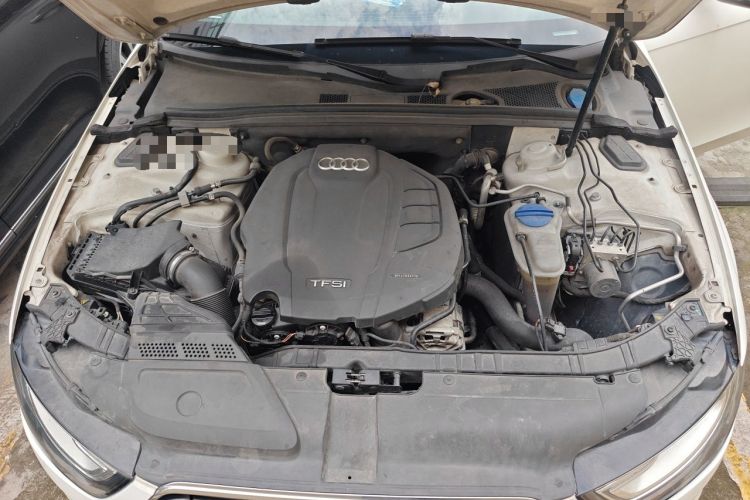 Used Audi A4L 2016 35 TFSI Collector's Edition Automatic Standard Model Engine Bay