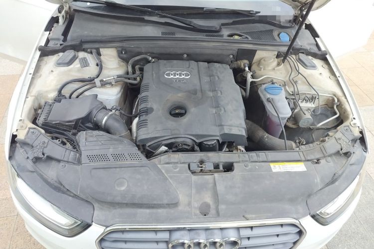 Used Audi A4L 2016 30 TFSI Collector's Edition Automatic Comfort Model Engine Bay