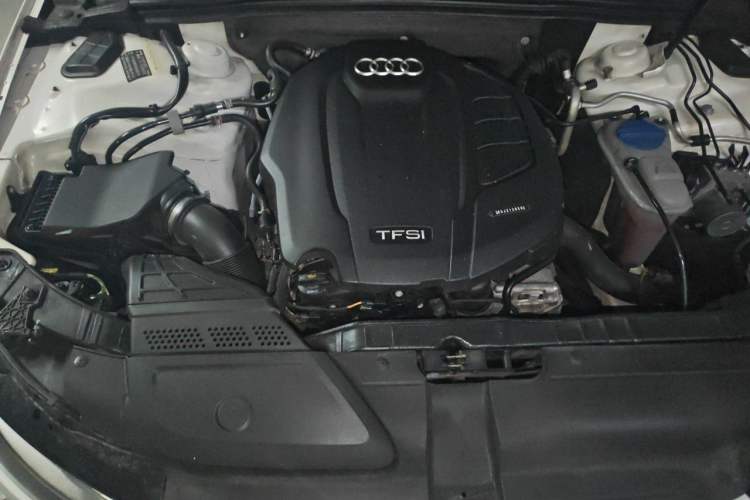 Used Audi A4L 2016 35 TFSI Collection Edition S line Luxury Model Engine Bay