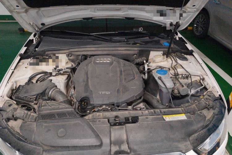 Used Audi A4L 2016 35 TFSI Collection Edition S line Comfort Model Engine Bay