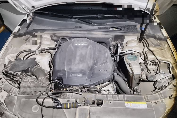 Used Audi A4L 2016 35 TFSI Collection Edition S line Comfort Model Engine Bay