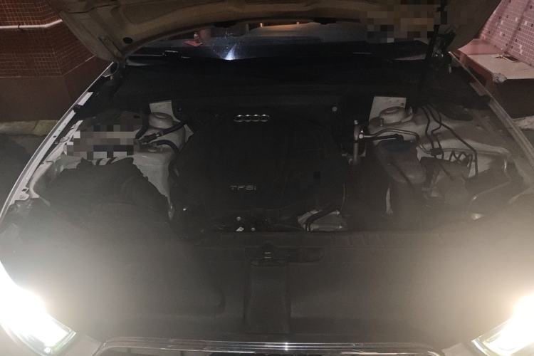 Used Audi A4L 2016 35 TFSI Automatic Standard Model Engine Bay