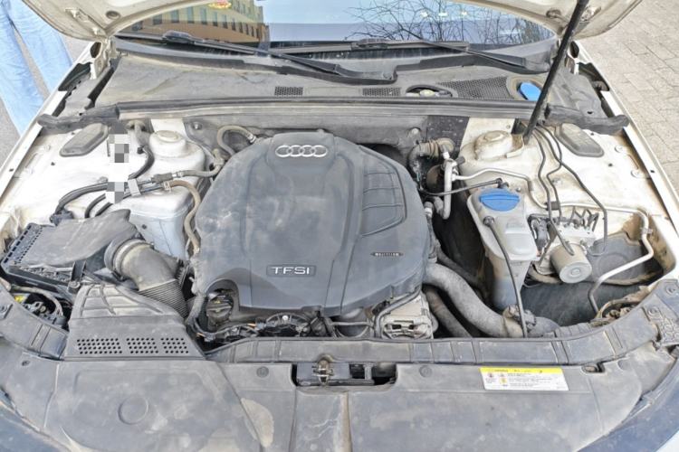Used Audi A4L 2016 35 TFSI Collector's Edition Automatic Standard Model Engine Bay