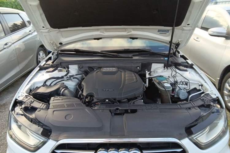Used Audi A4L 2016 35 TFSI Collection Edition S line Luxury Model Engine Bay