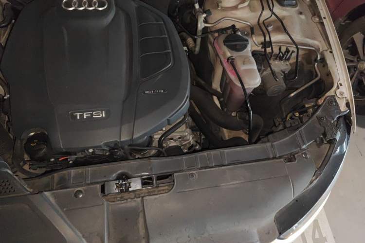 Used Audi A4L 2016 35 TFSI Collection Edition S line Comfort Model Engine Bay Left