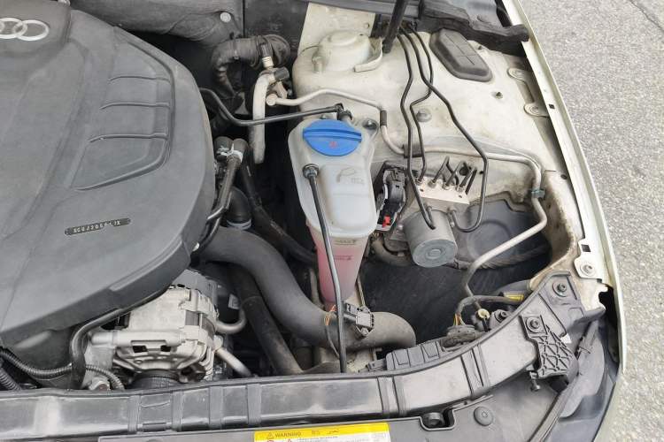 Used Audi A4L 2016 35 TFSI Collection Edition S line Comfort Model Engine Bay Left