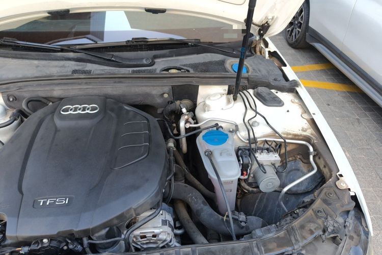 Used Audi A4L 2016 35 TFSI Collection Edition S line Comfort Model Engine Bay Left