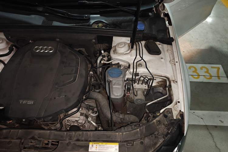 Used Audi A4L 2016 35 TFSI Automatic Comfort Model Engine Bay Left