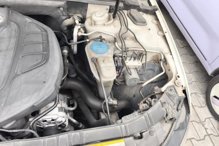 Used Audi A4L 2016 35 TFSI Collection Edition S line Comfort Model Engine Bay Left