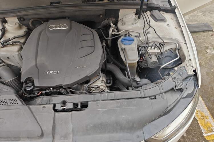 Used Audi A4L 2016 35 TFSI Collector's Edition Automatic Standard Model Engine Bay Left
