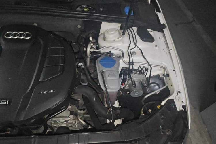 Used Audi A4L 2016 35 TFSI Collection Edition S line Luxury Model Engine Bay Left