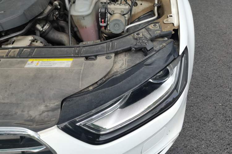 Used Audi A4L 2016 35 TFSI Collection Edition S line Comfort Model Engine Bay Left