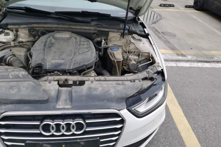 Used Audi A4L 2016 35 TFSI Automatic Comfort Model Engine Bay Left