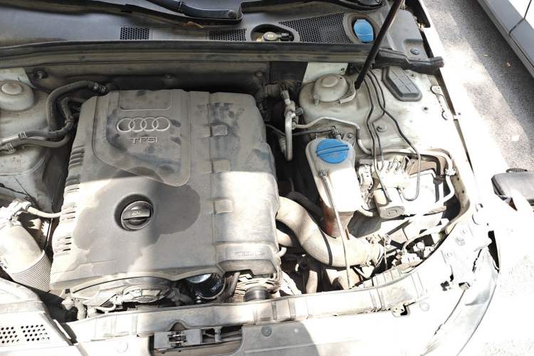 Used Audi A4L 2016 30 TFSI Collector's Edition Automatic Comfort Model Engine Bay Left